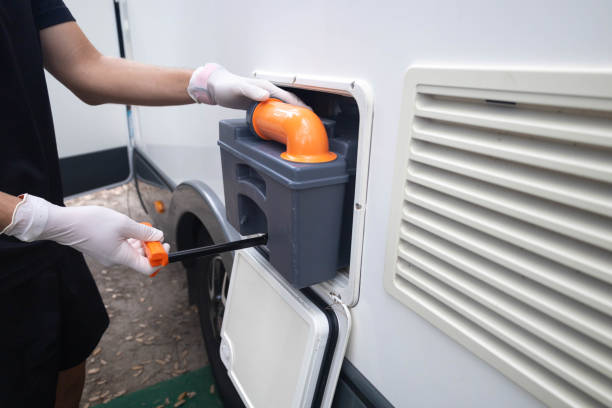 Portable Toilet Options We Offer in Yalaha, FL